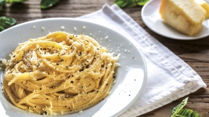 Spaghetti cacio e pepe