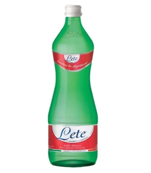 Acqua frizzante in vetro 