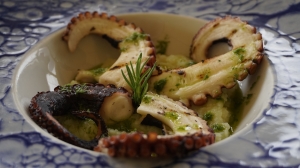 Polpo su vellutata di patate