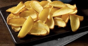 Patate fritte con buccia